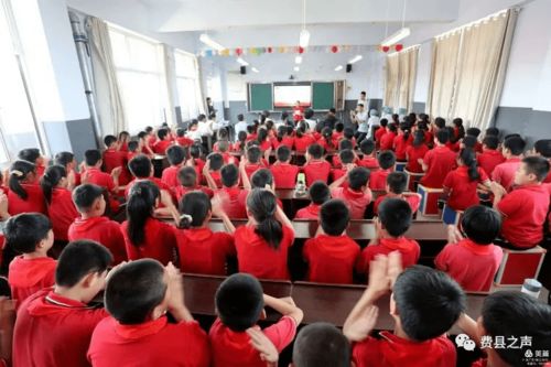 學(xué)史力行辦實(shí)事 融媒主播進(jìn)校園，志愿服務(wù)溫暖胡陽(yáng)徠莊完小